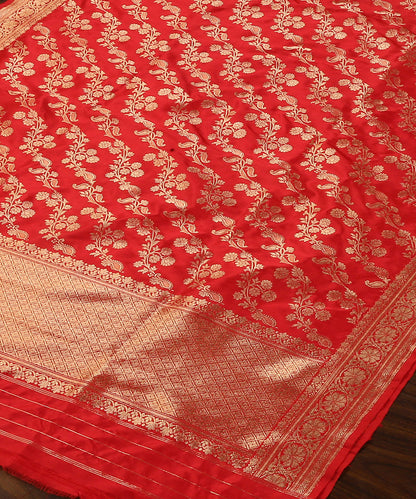 Handloom_Red_Pure_Katan_Silk_Banarasi_Dupatta_With_Kadhwa_Jaal_WeaverStory_03