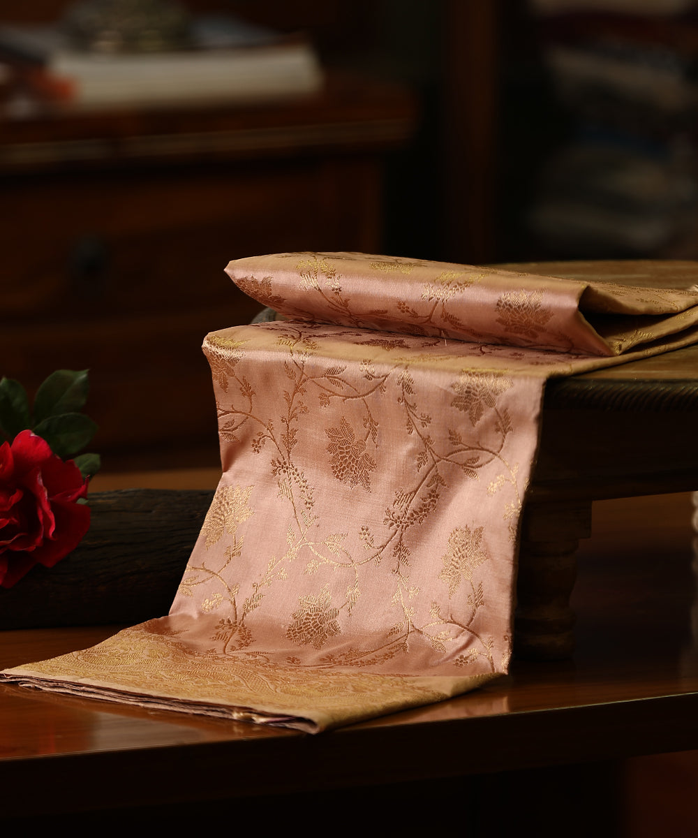 Blush_Pink_Handloom_Pure_Katan_Silk_Banarasi_Dupatta_With_Jaal_WeaverStory_01