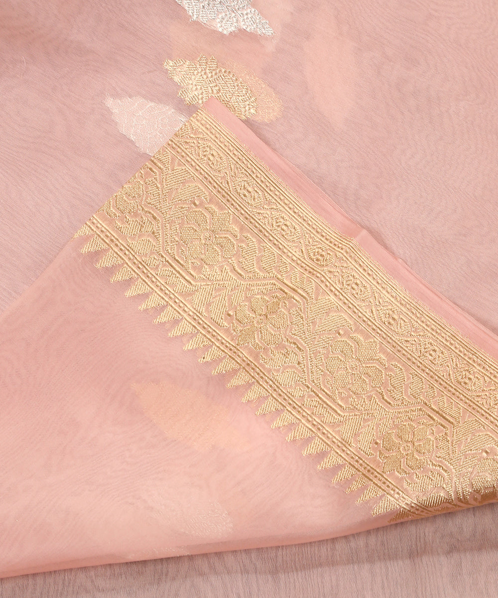 Light_Pink_Handloom_Pure_Kora_Silk_Banarasi_Dupatta_With_Boota_WeaverStory_04