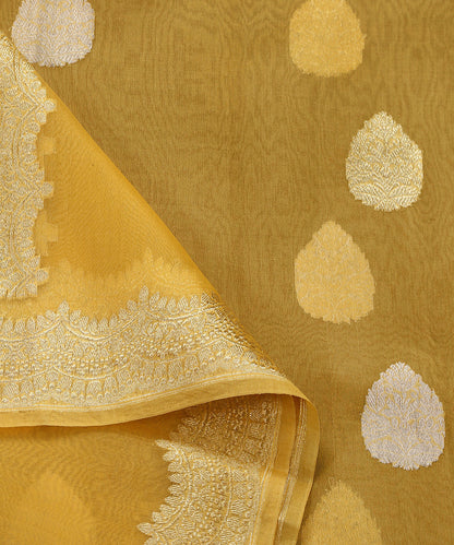 Mango_Yellow_Handloom_Pure_Kora_Silk_Banarasi_Dupatta_With_Kadhwa_Booti_WeaverStory_04