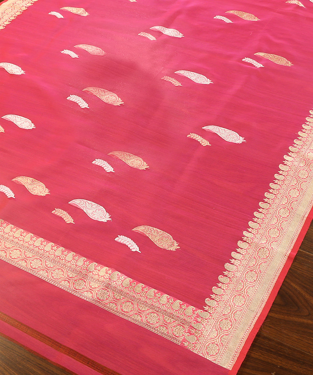 Hot_Pink_Handloom_Pure_Kora_Silk_Banarasi_Dupatta_With_Zari_Booti_WeaverStory_03