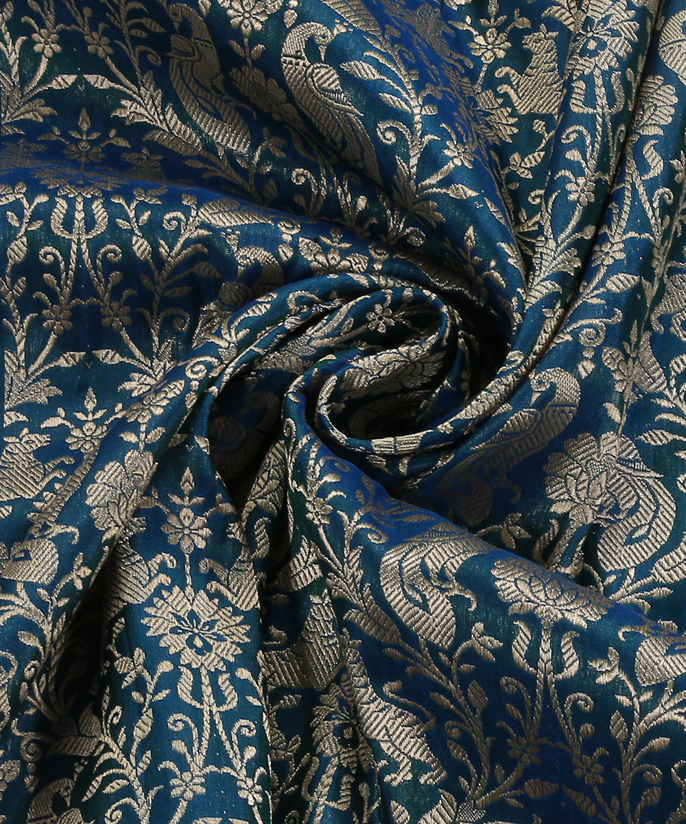 Handloom_Peacock_Blue_Pure_Katan_Silk_Shikargah_Banarasi_Dupatta_With_Peacocks_WeaverStory_05