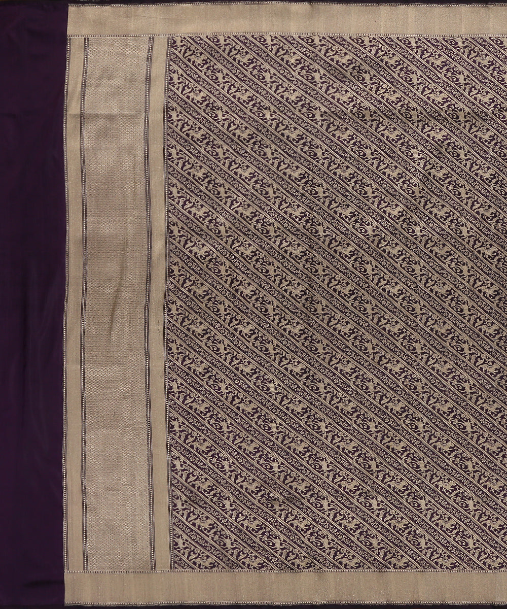 Dark_Purple_Handloom_Pure_Katan_Silk_Shikargah_Banarasi_Dupatta_With_Diagonal_Bel_WeaverStory_02