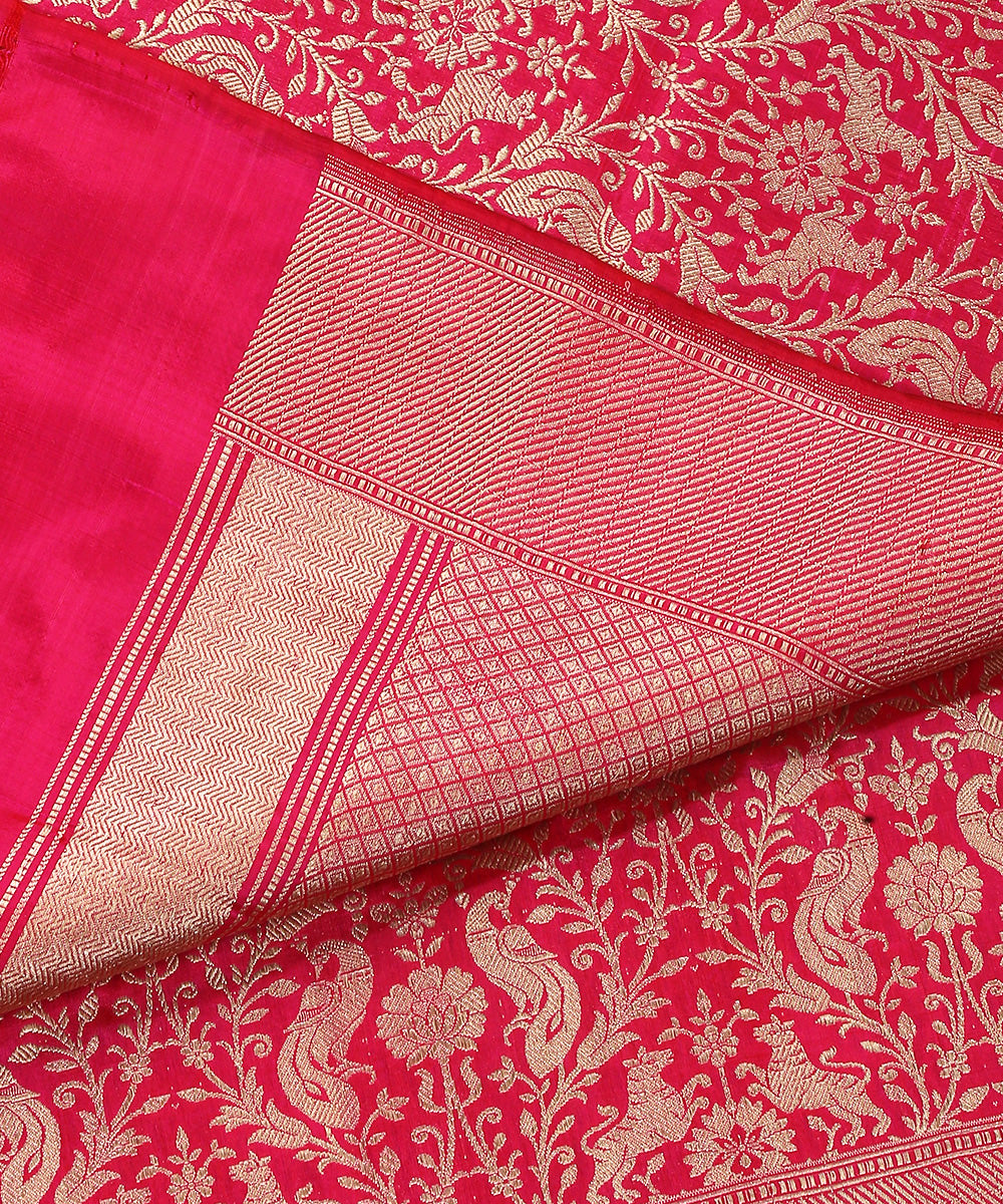 Handloom_Rani_Pink_Pure_Katan_Silk_Shikargah_Banarasi_Dupatta_WeaverStory_04