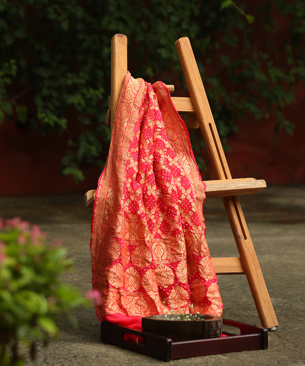 Handloom_Coral_Peach_Pure_Georgette_Banarasi_Bandhej_Dupatta_WeaverStory_01