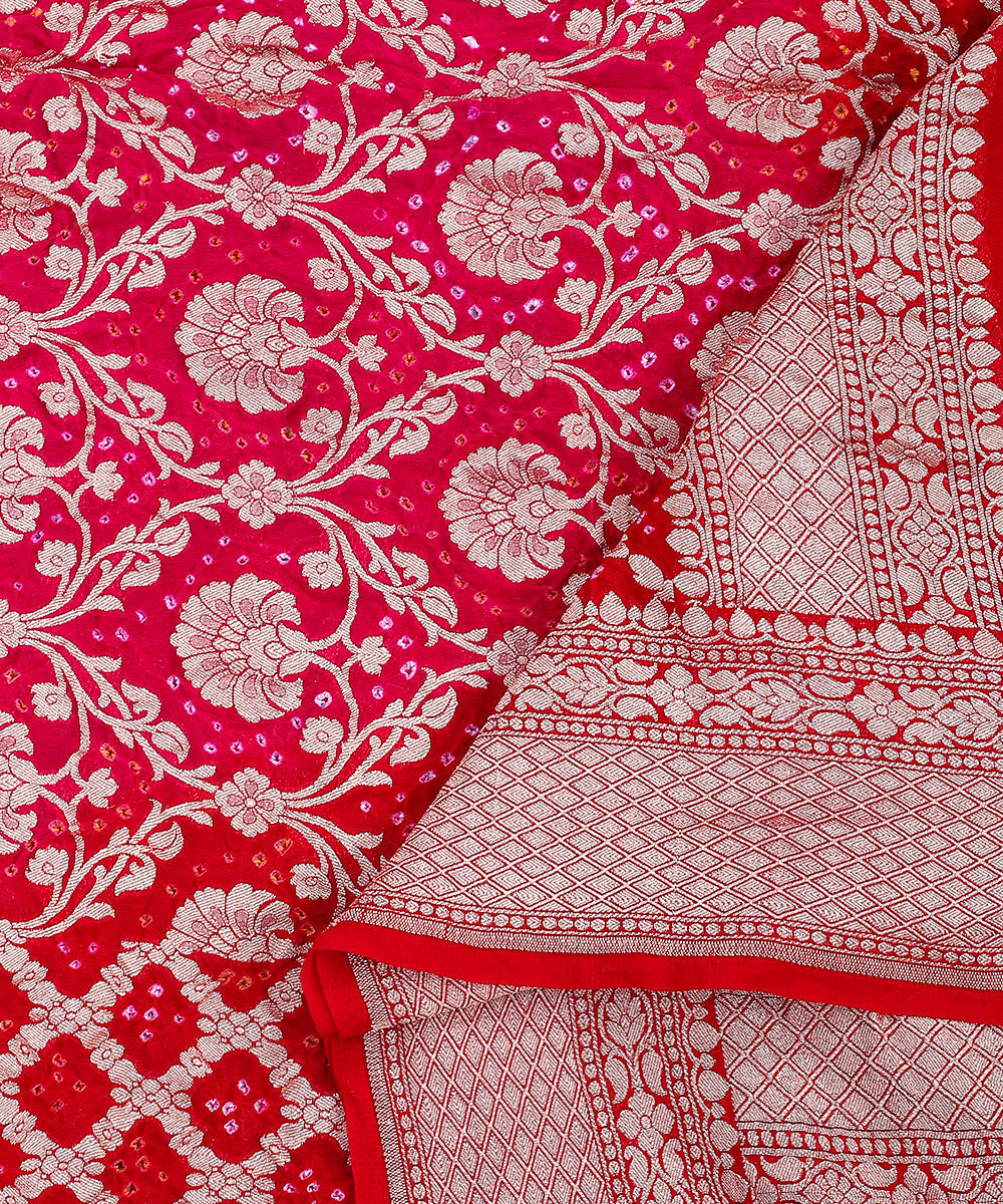 Red_And_Pink_Handloom_Ombre_Dyed_Pure_Georgette_Banarasi_Bandhej_Dupatta_WeaverStory_04