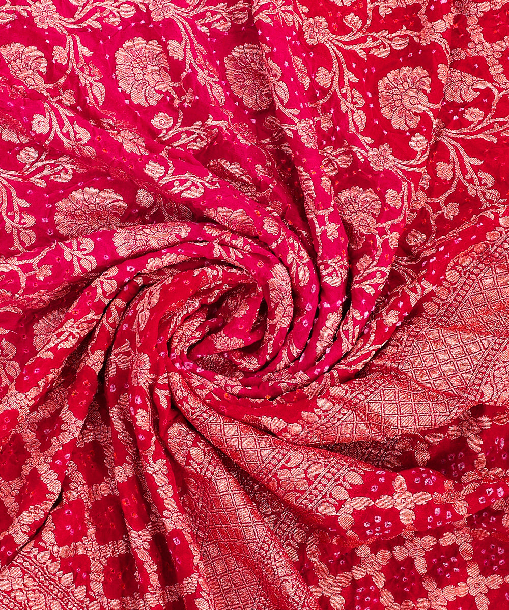 Red_And_Pink_Handloom_Ombre_Dyed_Pure_Georgette_Banarasi_Bandhej_Dupatta_WeaverStory_05