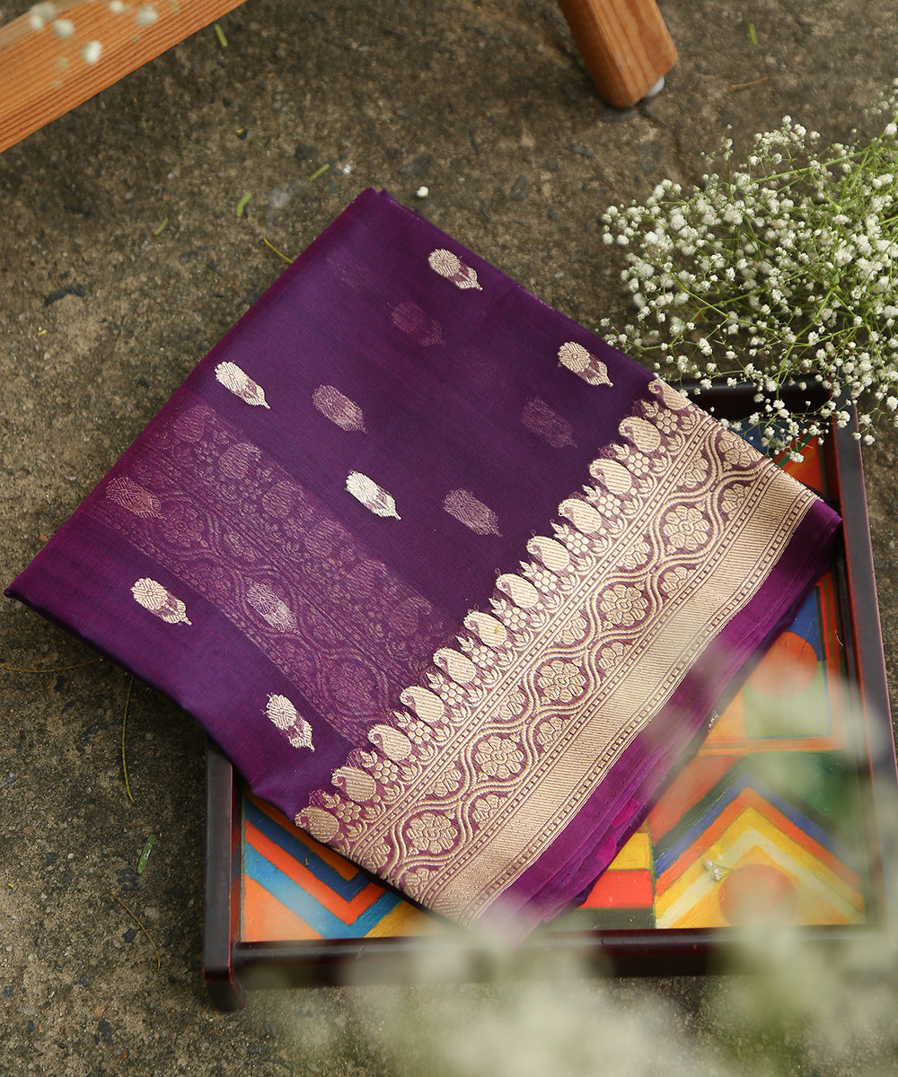 Purple_Handloom_Pure_Kora_Silk_Banarasi_Dupatta_With_Kadhwa_Sona_Rupa_Boota_WeaverStory_01