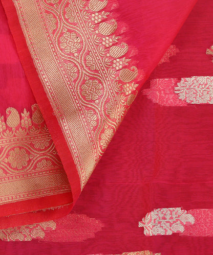 Handloom_Hot_Pink_Pure_Kora_Silk_Banarasi_Dupatta_With_Kadhwa_Sona_Rupa_Boota_WeaverStory_05