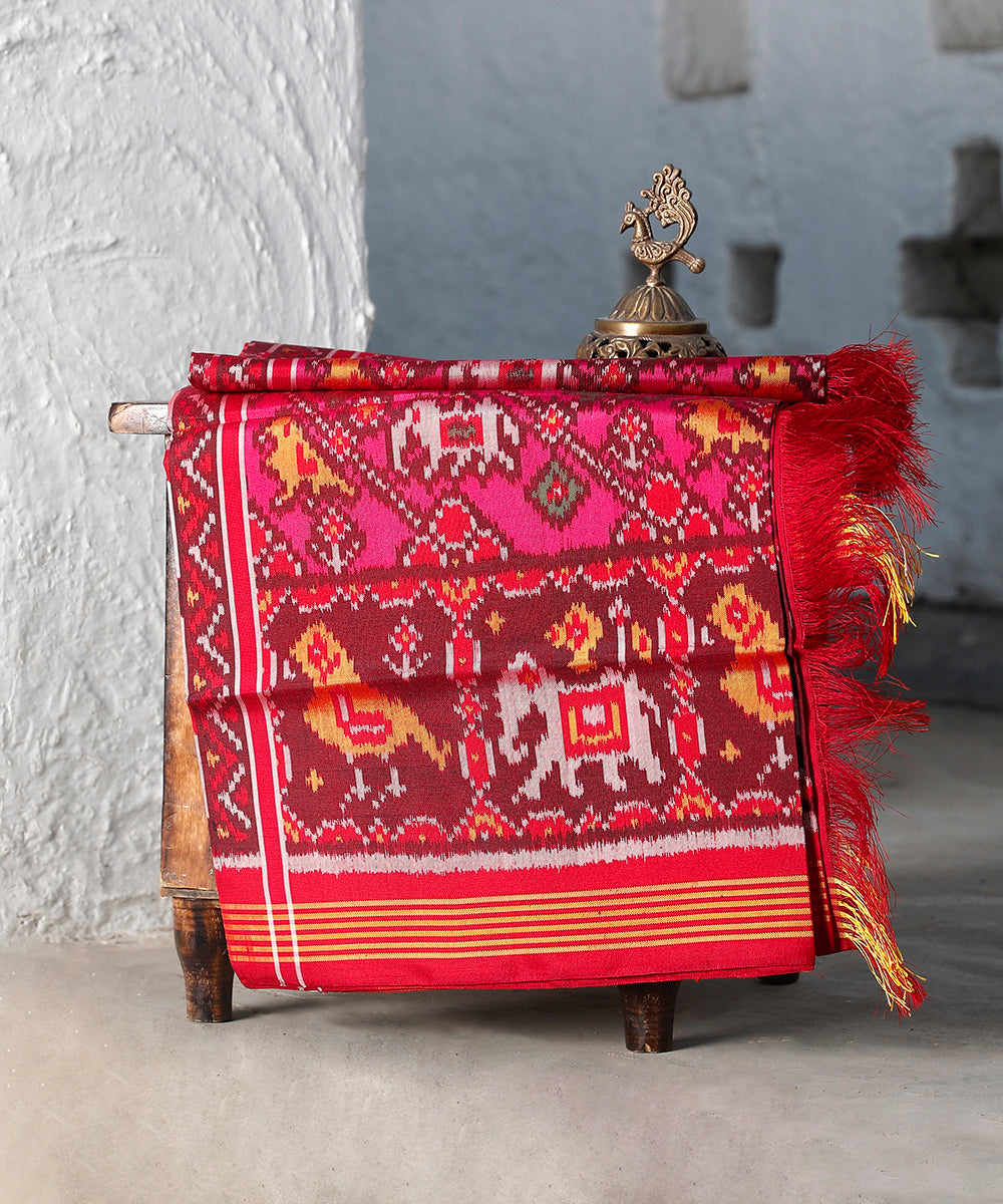 Pink_And_Red_Handloom_8_Ply_Pure_Mulberry_Silk_Ikat_Patola_Dupatta_With_Elephant_Motifs_WeaverStory_01
