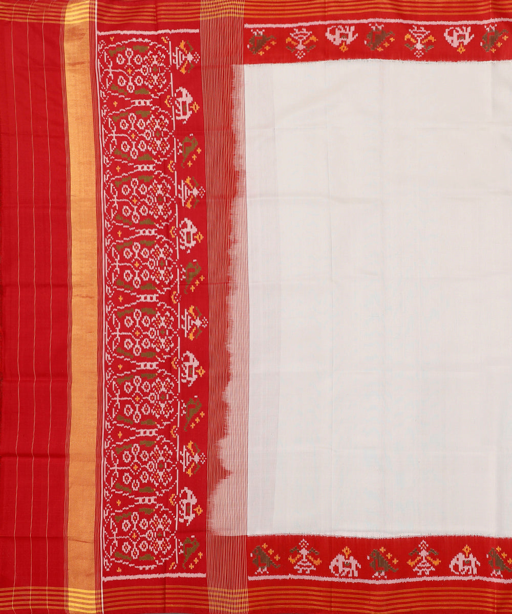 Red_And_White_Handloom_8_Ply_Pure_Mulberry_Silk_Ikat_Patola_Dupatta_WeaverStory_02