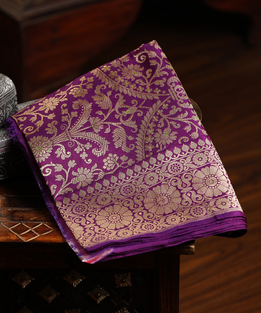 Purple_Handloom_Pure_Katan_Silk_Banarasi_Dupatta_With_Kadhwa_Border_And_Green_Meenakari_WeaverStory_01