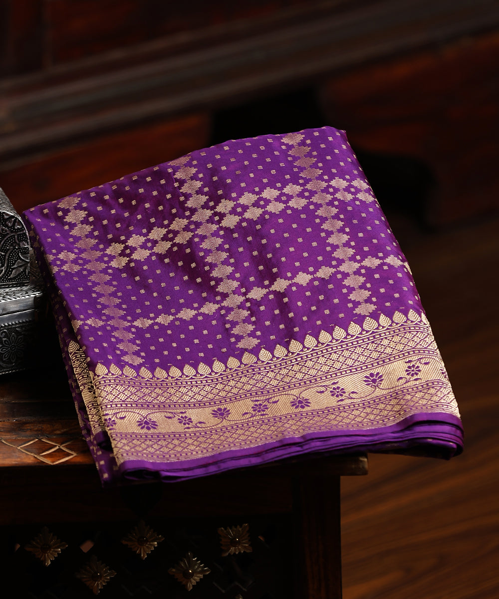 Handloom_Purple_Pure_Katan_Silk_Banarasi_Dupatta_With_All_Over_Zari_Pattern_And_Kadhwa_Border_WeaverStory_01