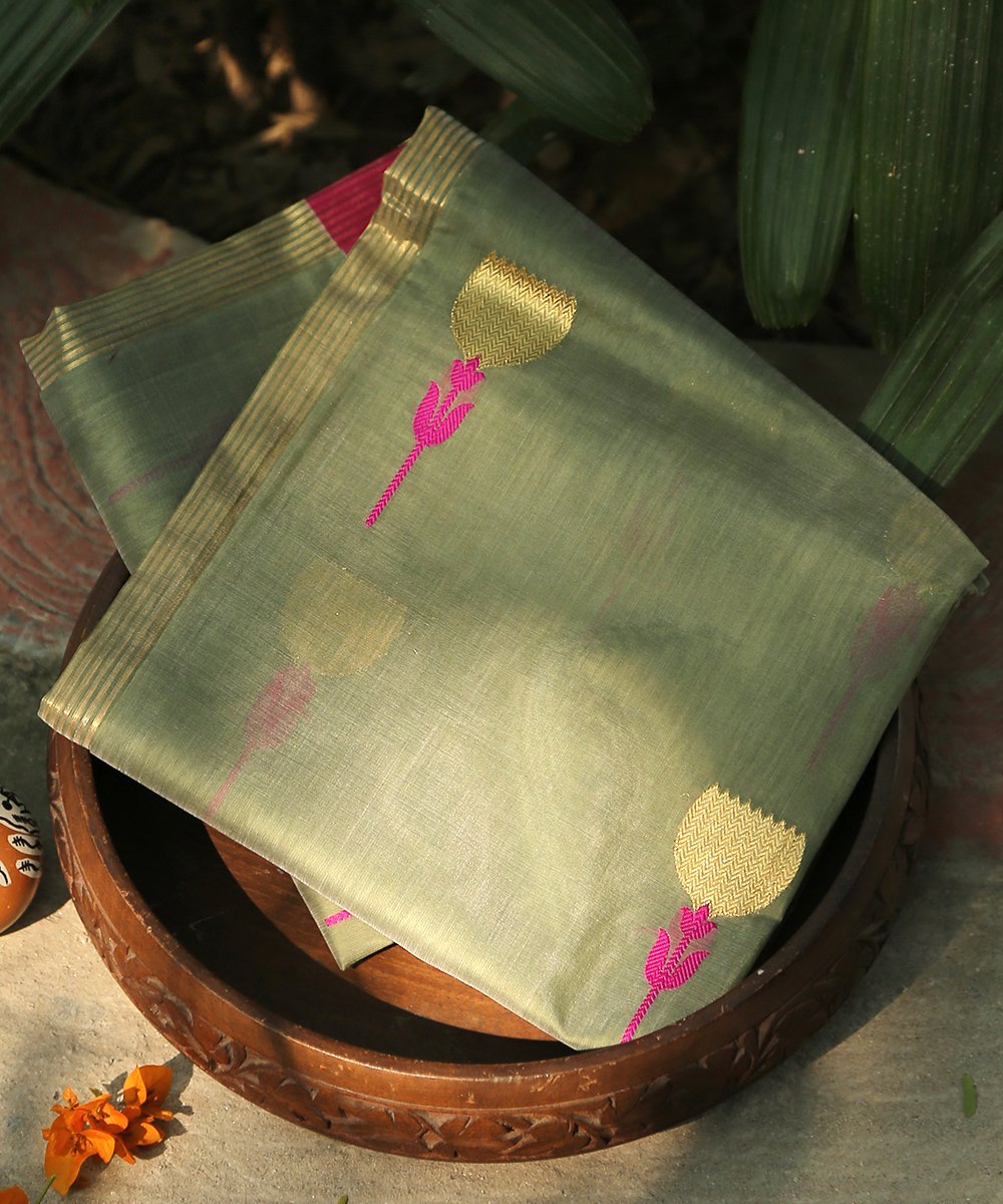 Green_Handloom_Chanderi_Silk_Eknaliya_Chanderi_Dupatta_With_Zig_Zag_Flower_Motif_WeaverStory_01