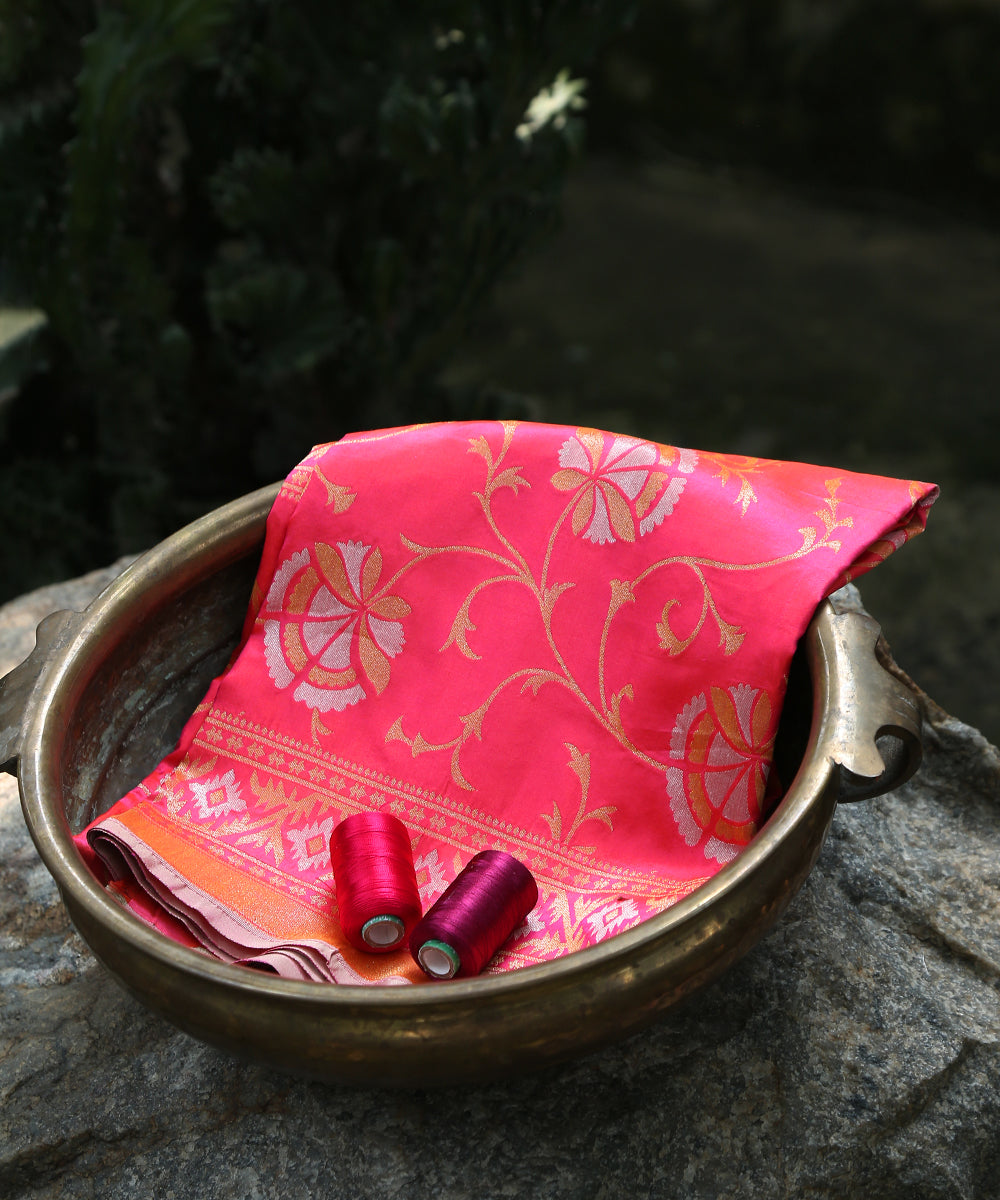 Pink_Handloom_Pure_Katan_Silk_Banarasi_Dupatta_With_Sona_Rupa_Jaal_WeaverStory_01