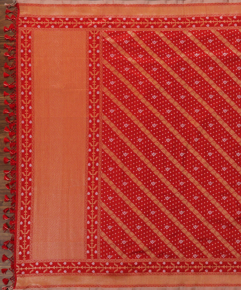 Handloom_Red_Pure_Katan_Silk_Banarasi_Dupatta_with_Aada_Jamdani_Jaal_WeaverStory_02