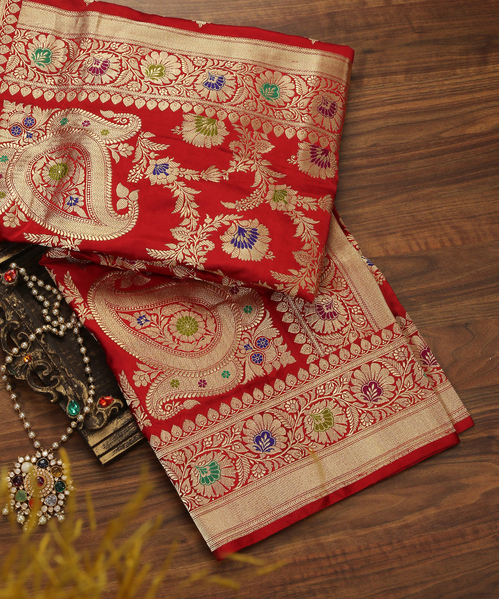 Handloom_Red_Pure_Katan_Silk_Banarasi_Dupatta_with_Real_Zari_Meenakari_WeaverStory_01