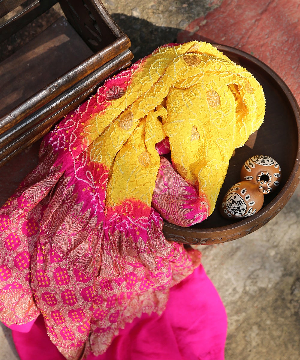 Handloom_Yellow_And_Pink_Georgette_Banarasi_Bandhej_Dupatta_with_Kadhwa_Booti_WeaverStory_01