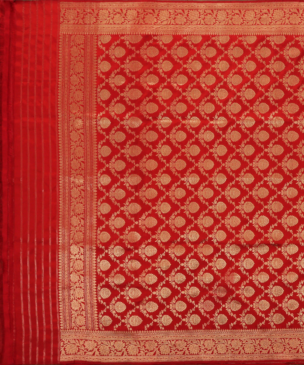 Red_Handloom_Pure_Katan_Silk_Banarasi_Dupatta_with_Floral_Jaal_WeaverStory_02