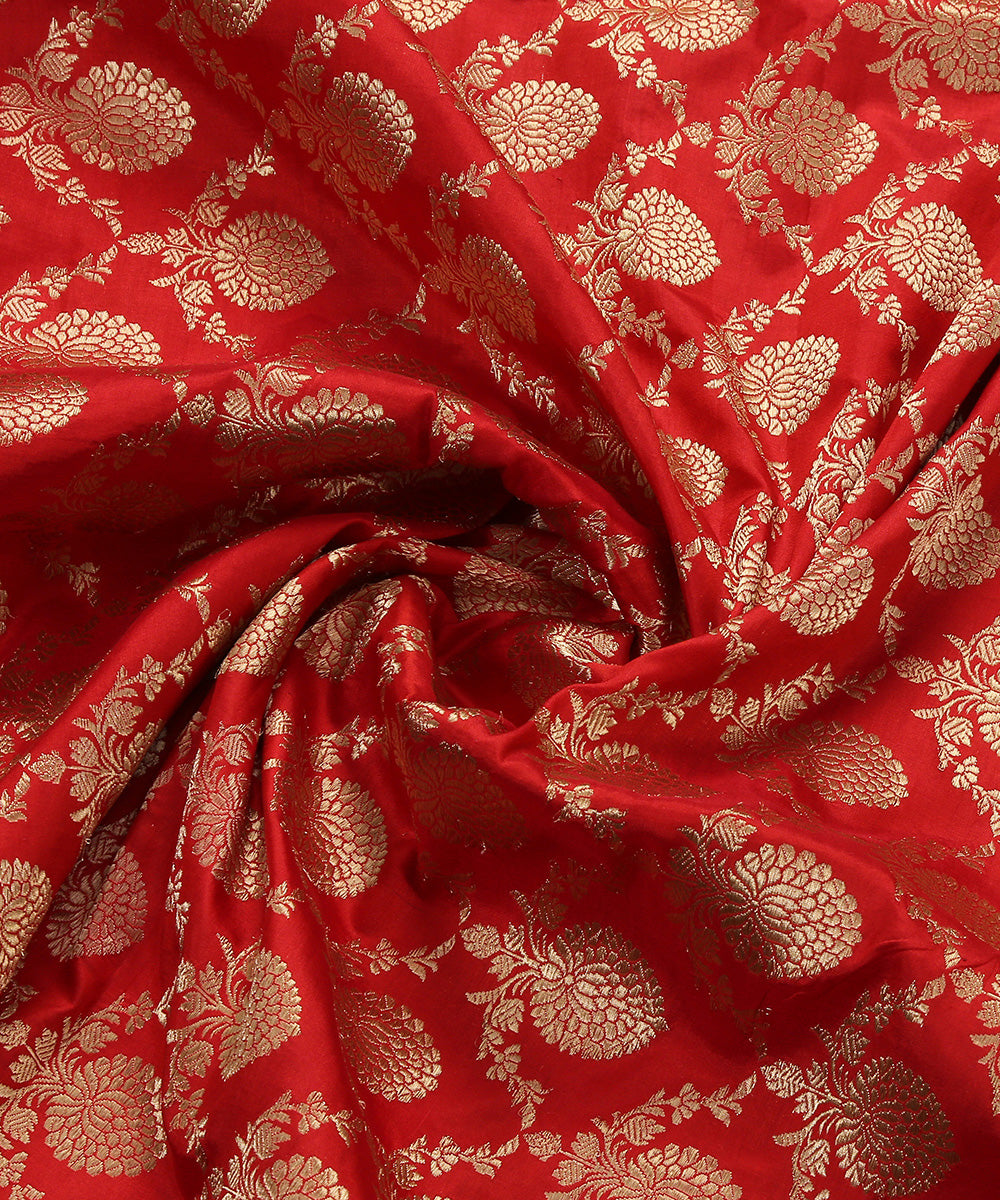 Red_Handloom_Pure_Katan_Silk_Banarasi_Dupatta_with_Floral_Jaal_WeaverStory_05