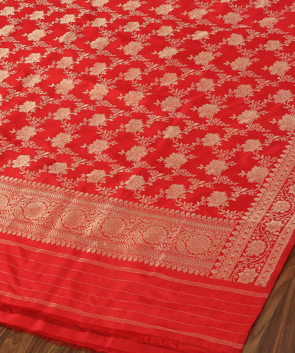 Red_Handloom_Pure_Katan_Silk_Banarasi_Dupatta_with_Floral_Jaal_WeaverStory_03