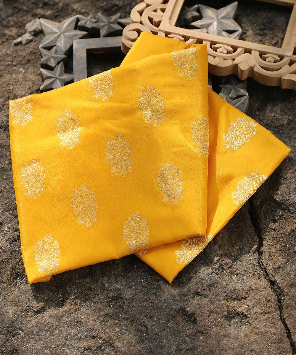 Yellow_Handloom_Katan_Georgette_Banarasi_Dupatta_with_Floral_Booti_WeaverStory_01