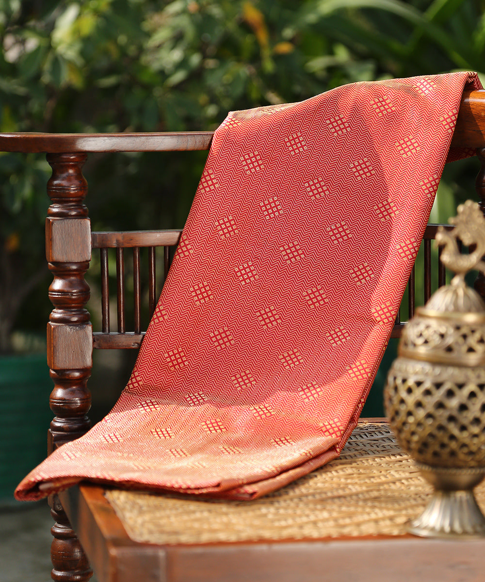 Rust_Handloom_Pure_Katan_Silk_Brocade_Banarasi_Dupatta_WeaverStory_01