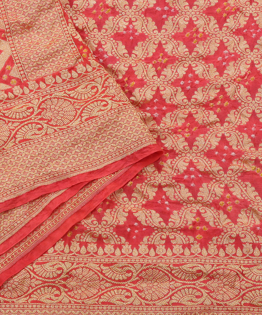 Handloom_Peach_Georgette_Banarasi_Bandhej_Dupatta_with_Floral_Checks_WeaverStory_04