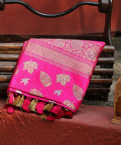 Handloom_Pink_Pure_Katan_Silk_Banarasi_Dupatta_Kadhwa_Leaf_Booti_WeaverStory_01