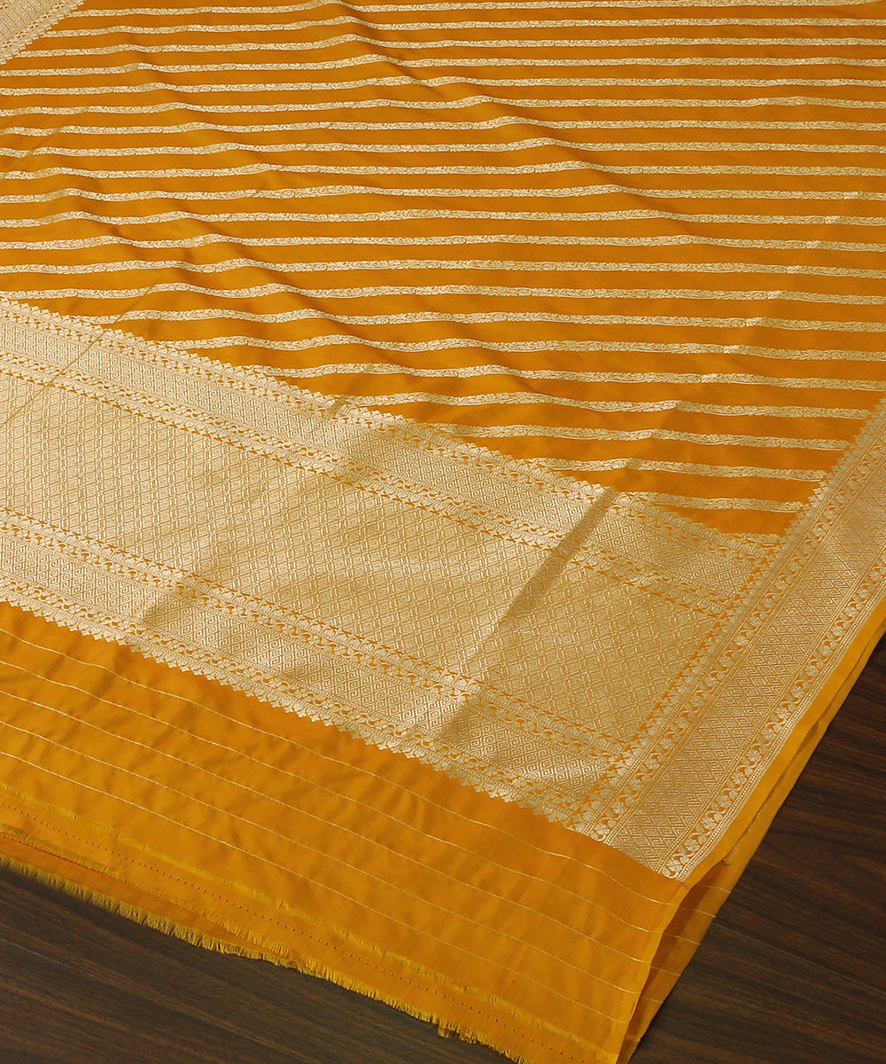 Handloom_Mustard_Yellow_Pure_Katan_Silk_Banarasi_Dupatta_With_Diagonal_Bel_WeaverStory_03