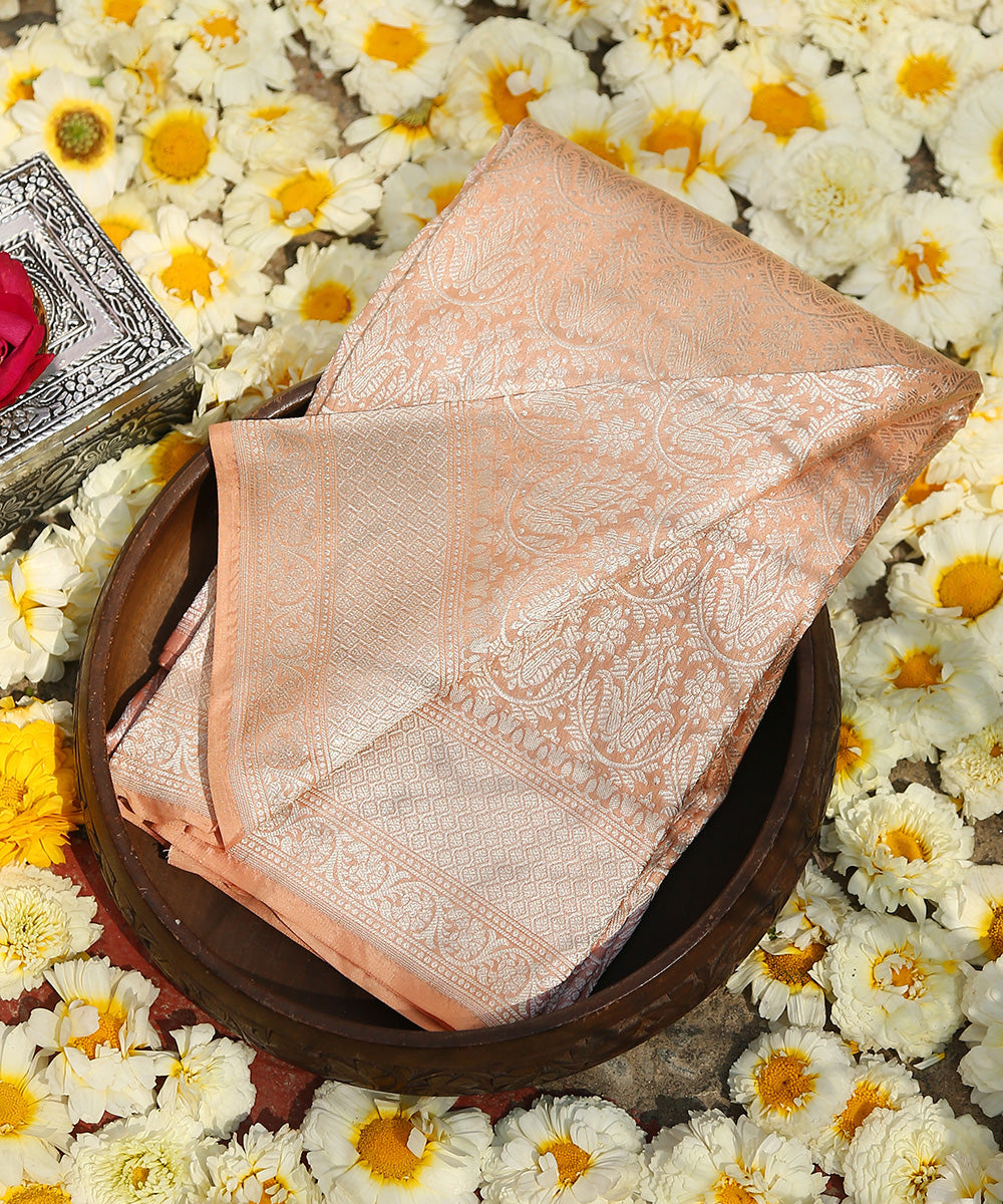 Handloom_Peach_silver_Brocade_Pure_Katan_Silk_Banarasi_Dupatta_WeaverStory_01