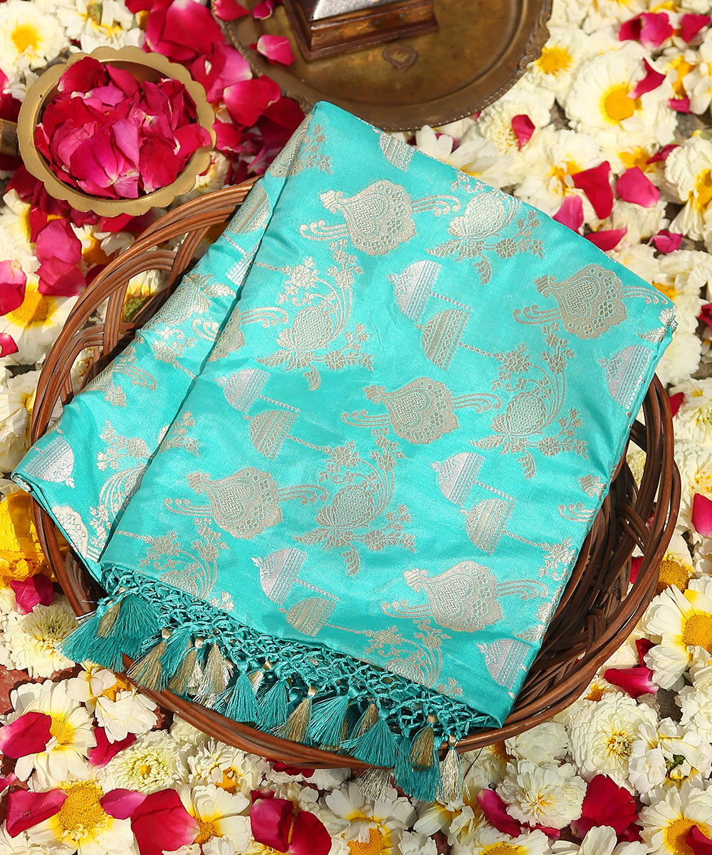 Handloom_Turquoise_Blue_Pure_Katan_Silk_Banarasi_Dupatta_With_Umbrellas_WeaverStory_01