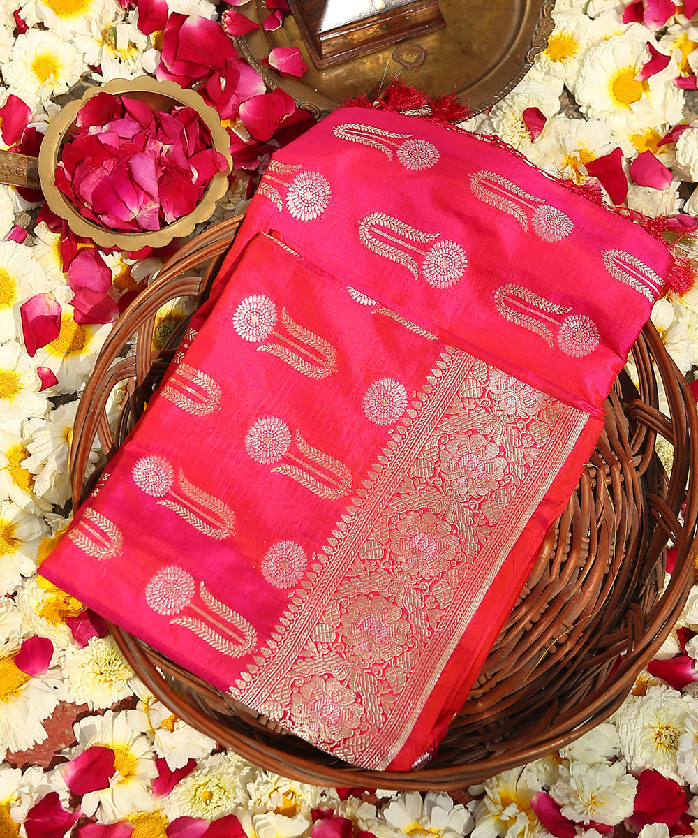 Handloom_Pink_Sunflower_Motif_Pure_Katan_Silk_Banarasi_Dupatta_WeaverStory_01