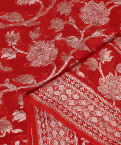 Handloom_Red_Pure_Georgette_Banarasi_Dupatta_With_Floral_Jaal_WeaverStory_04