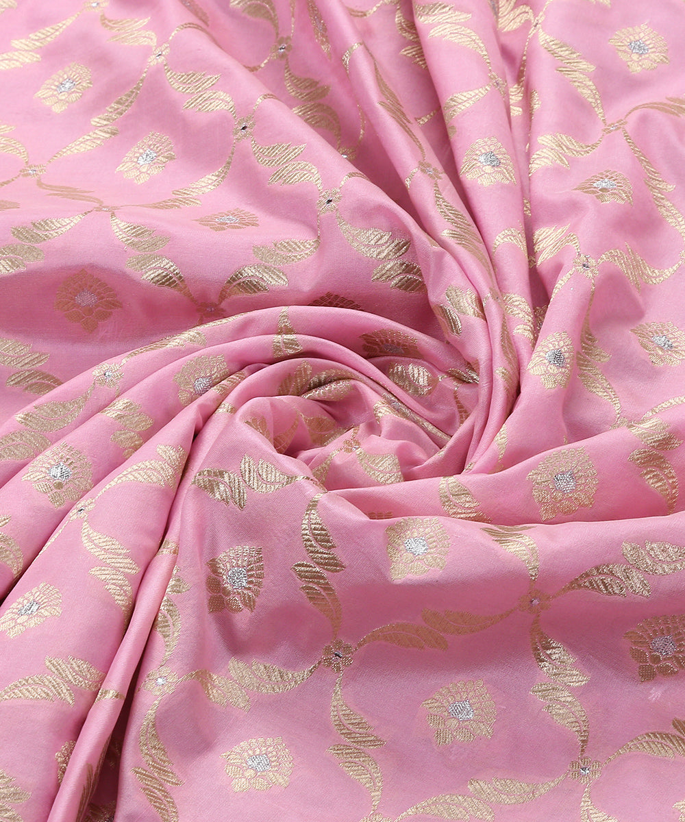 Handloom_Light_Pink_Pure_Katan_Silk_Banarasi_Dupatta_With_Jangla_Design_WeaverStory_05