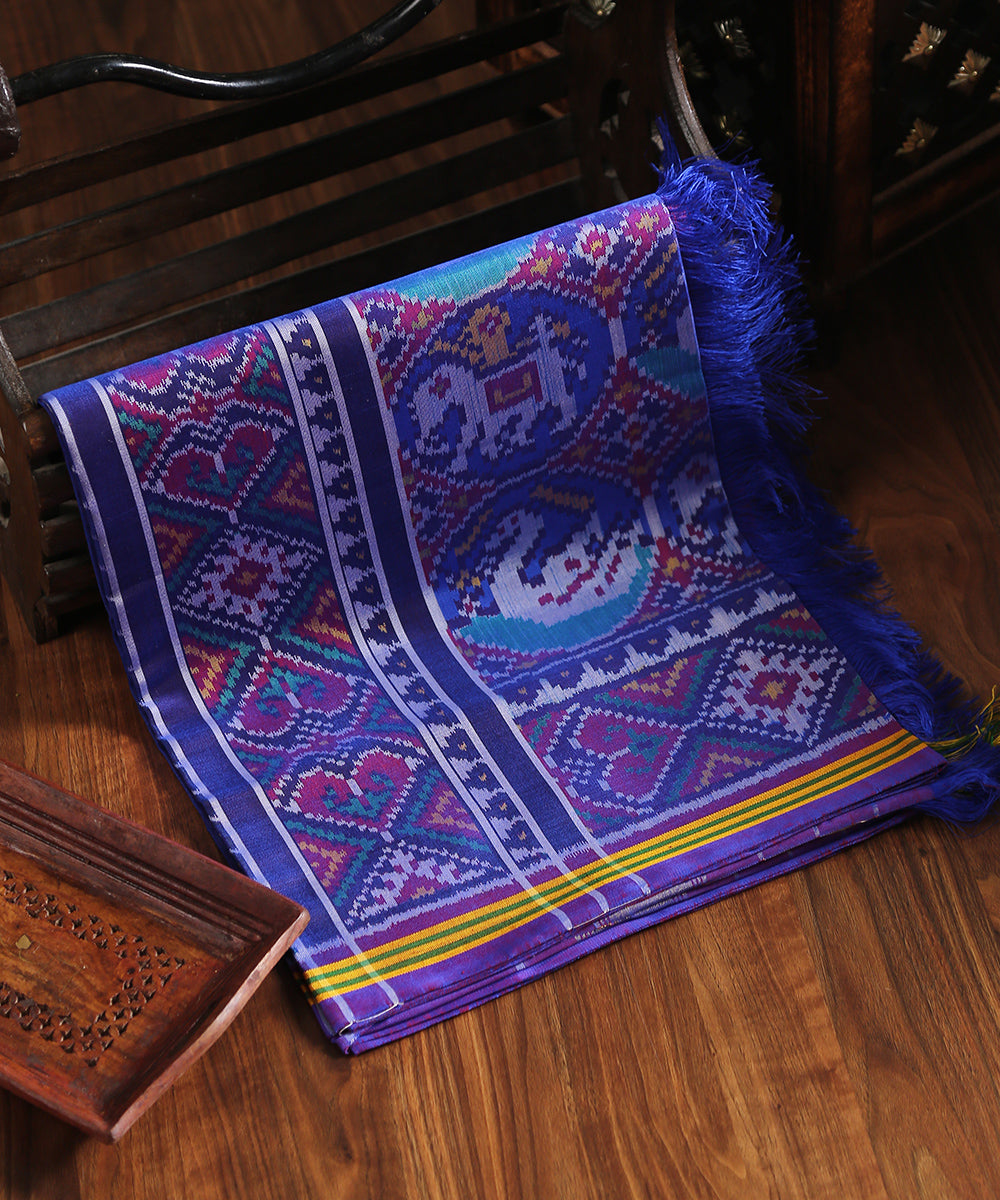 Handloom_Electric_Blue_Dual_Tone_Single_Ikat_8_Ply_Mulberry_Silk_Patola_Dupatta_WeaverStory_01