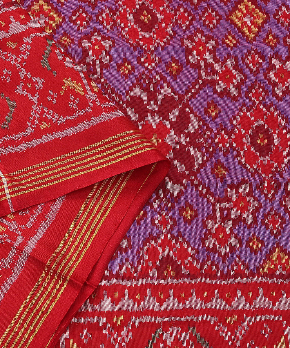 Red_And_Blue_Handloom_Dual_Tone_8_Ply_Single_Mulberry_Silk_Patola_Dupatta_WeaverStory_04
