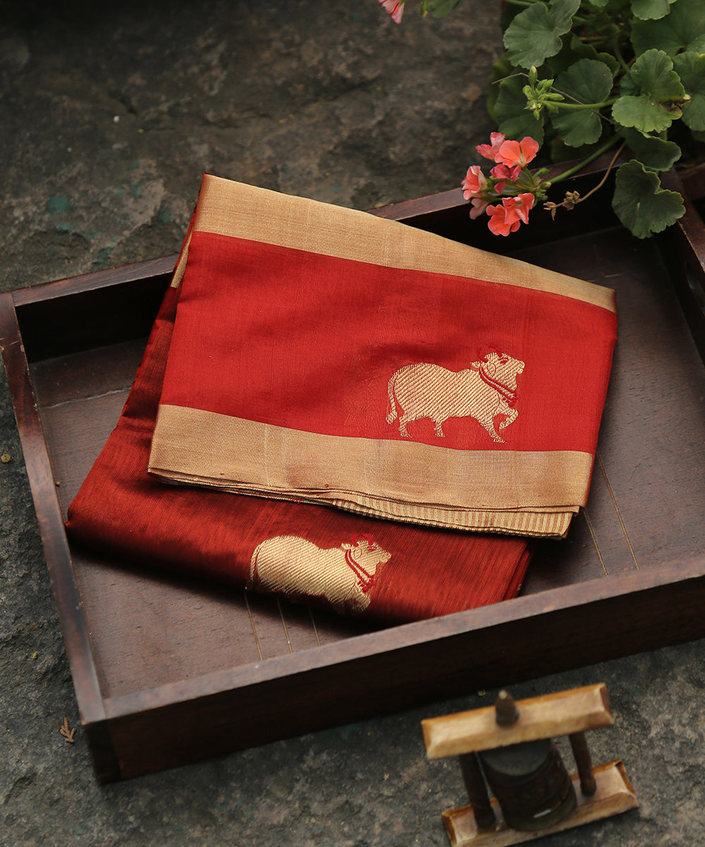 Maroon_Handloom_Silk_Chanderi_Dupatta_With_Nandi_Motif_On_Border_WeaverStory_01