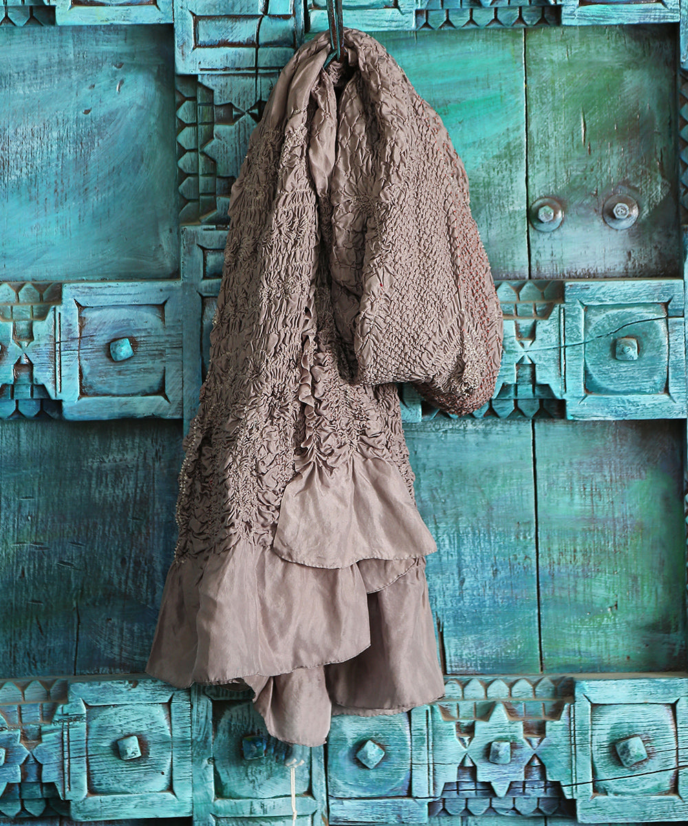 Grey_Handloom_Gajji_Silk_Bandhej_Dupatta_WeaverStory_01