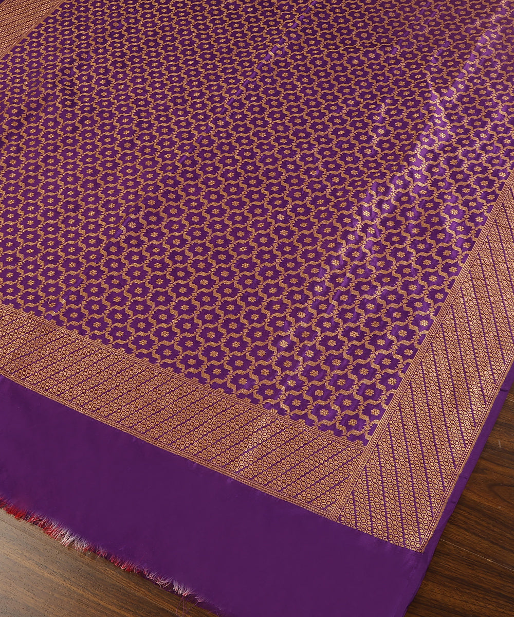 Purple_Handloom_Pure_Katan_Silk_Jangla_Banarasi_Dupatta_With_Antique_Zari_WeaverStory_03