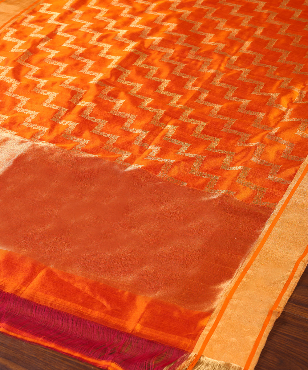 Handloom_Orange_Pure_Silk_Chanderi_Dupatta_With_Chevron_Pattern_WeaverStory_02