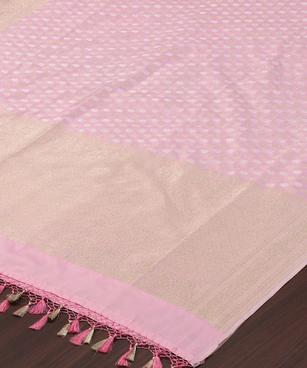 Baby_Pink_Handloom_Banarasi_Katan_Silk_Dupatta_WeaverStory_03