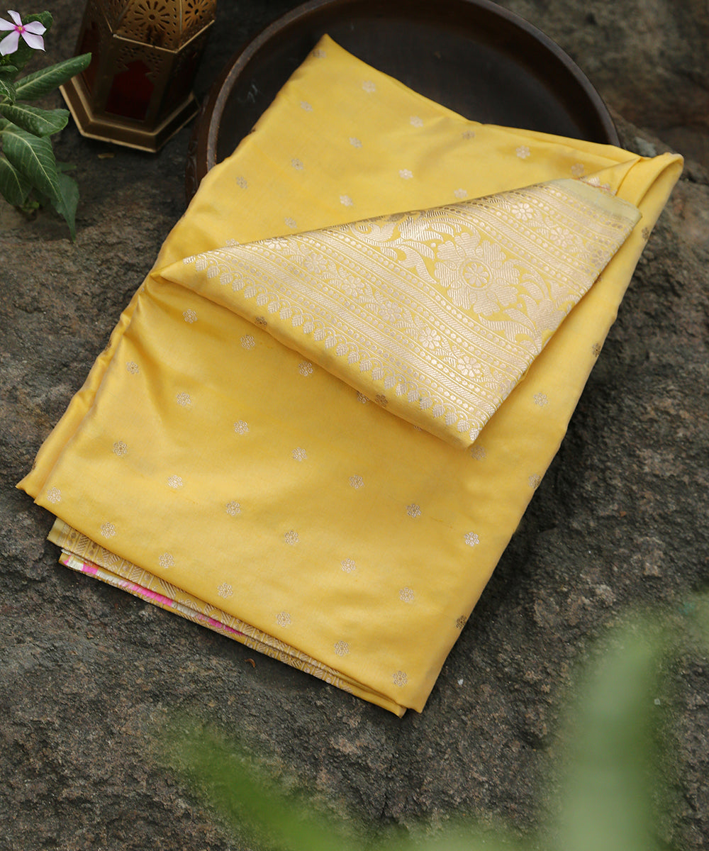 Yellow_Handloom_Pure_Katan_Silk_Banarasi_Dupatta_with_Zari_Booti_WeaverStory_01