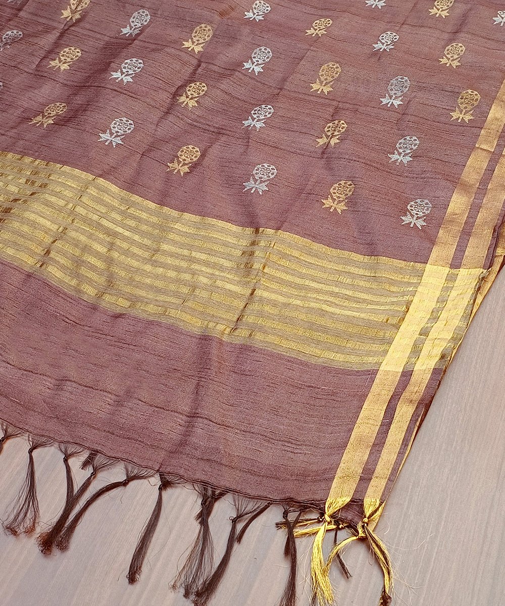 Handloom_Old_Rose_Pure_Kosa_Silk_Dupatta_With_Silver_And_Golden_Boota_WeaverStory_03