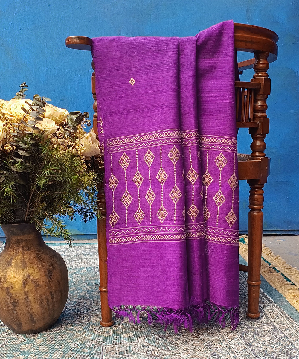 Handloom_Violet_Pure_Kosa_Silk_Dupatta_With_Diamond_Booti_WeaverStory_01