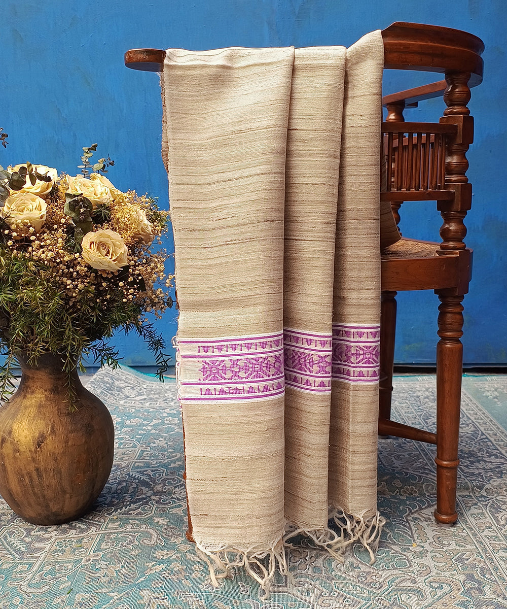 Beige_Handloom_Pure_Kosa_Silk_Dupatta_With_Purple_Geometrical_On_Palla_WeaverStory_01