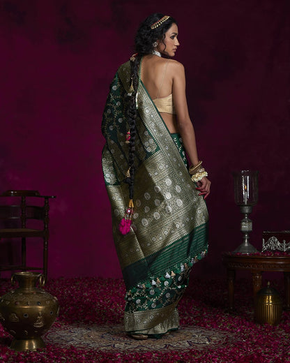 Emerald_Green_Handloom_Banarasi_Saree_with_Intricate_Jangla_Design_WeaverStory_03