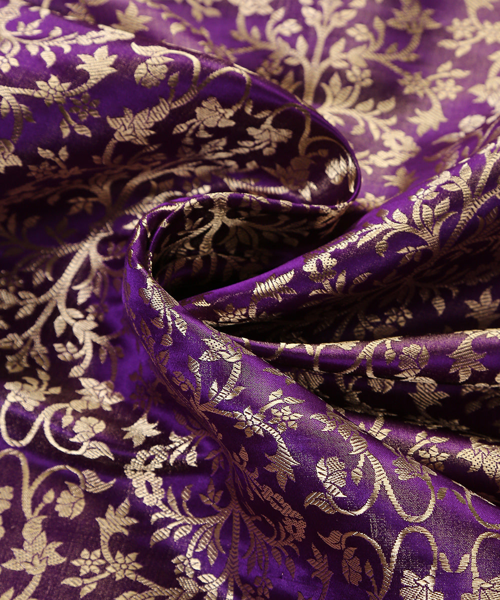 Handloom_Purple_Satin_Silk_Brocade_Banarasi_Fabric_With_Zari_Jaal_WeaverStory_05