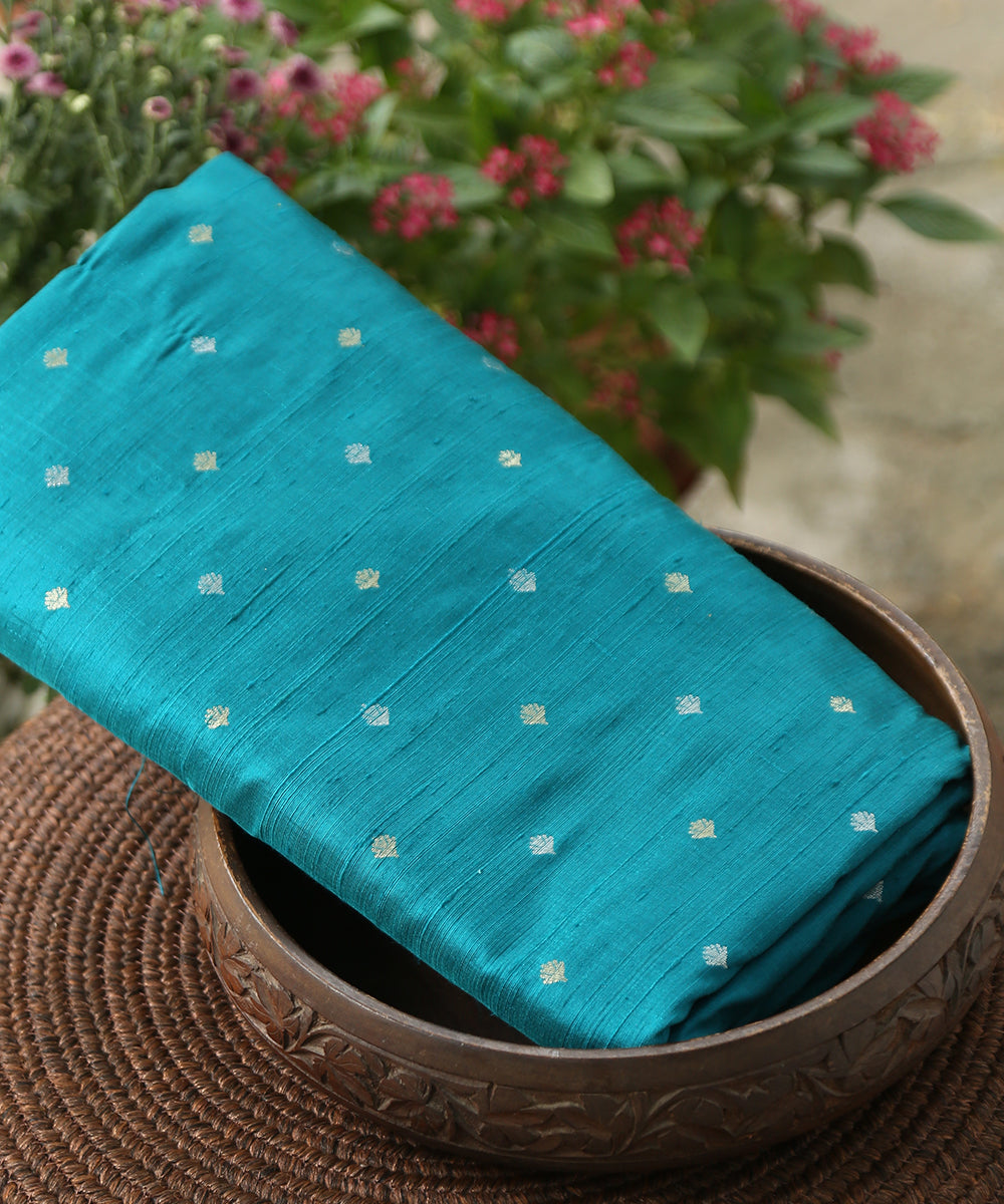 Turquoise_Blue_Handloom_Pure_Tussar_Silk_Banarasi_Fabric_With_Booti_WeaverStory_01