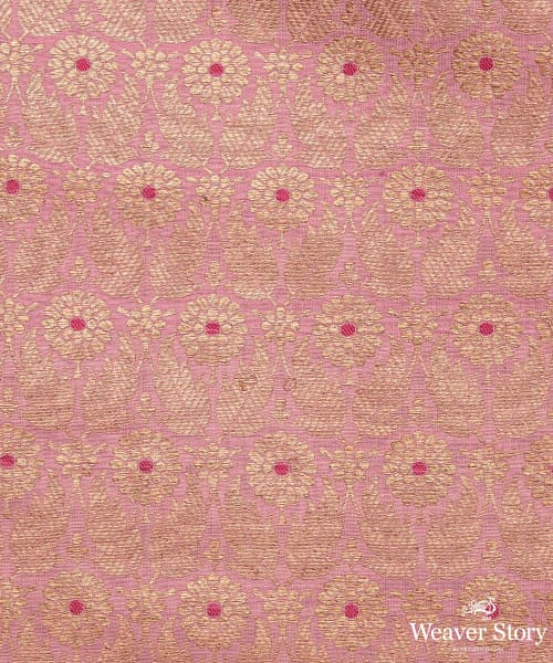 Baby_Pink_Handloom_Pure_Katan_Silk_Kimkhab_Bageecha_Banarasi_Fabric_WeaverStory_02